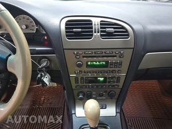 2005 Ford Thunderbird Premium – miniatura 11