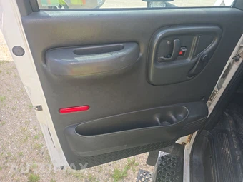 2005 GMC C6500 C6C042 Conventional - miniatura 9