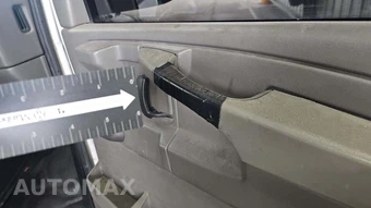 2005 GMC Savana 1500 Cargo Van 1SA 135.0" WB – miniatura 18