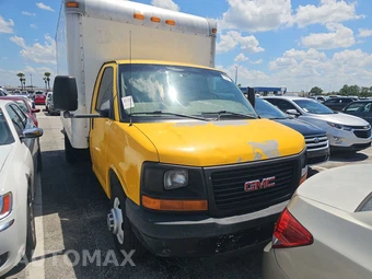 2005 GMC Savana 3500 Cutaway 1SA 9600 GVWR 139.0" WB - miniatura 3