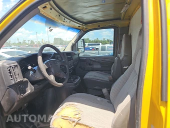 2005 GMC Savana 3500 Cutaway 1SA 9600 GVWR 139.0" WB - miniatura 7