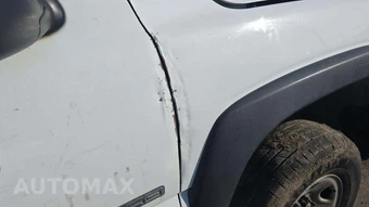 2005 GMC Sierra 2500HD Extended Cab Medium Bed 1SA w/Rear Doors – miniatura 33