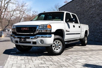 2005 GMC Sierra 2500HD SLE Crew Cab Medium Bed 1SC - car from the USA, Manheim Buy-Now listing at AUTOMAX