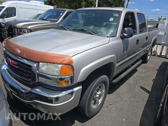 2005 GMC Sierra 2500HD SLT Crew Cab Medium Bed 1SD