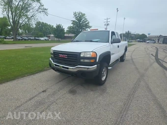 2005 GMC Sierra 2500HD WT Extended Cab Long Bed 1SW w/Rear Doors