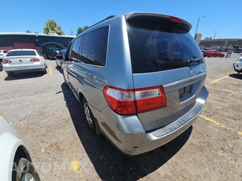 2005 Honda Odyssey EX-L 118.1" WB – miniatura 2