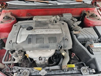 2005 Hyundai Elantra GLS Sedan – miniatura 15