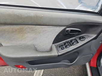 2005 Hyundai Elantra GLS Sedan – miniatura 9