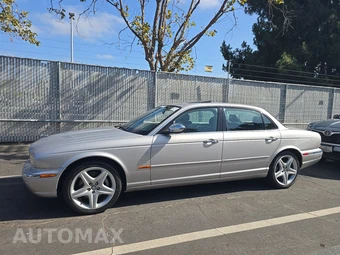 2005 Jaguar XJ8L Vanden Plas