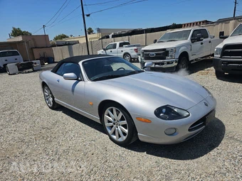 2005 Jaguar XK8 Convertible – miniatura 3
