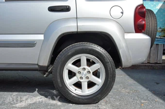 2005 Jeep Liberty Limited Edition - miniatura 10