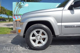 2005 Jeep Liberty Limited Edition - miniatura 11