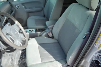 2005 Jeep Liberty Limited Edition - miniatura 22