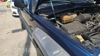 2005 Jeep Liberty Renegade – miniatura 24