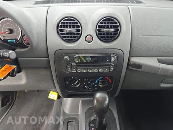 2005 Jeep Liberty Sport – miniatura 11