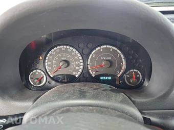 2005 Jeep Liberty Sport – miniatura 12