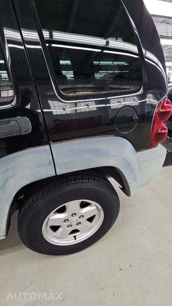 2005 Jeep Liberty Sport – miniatura 28