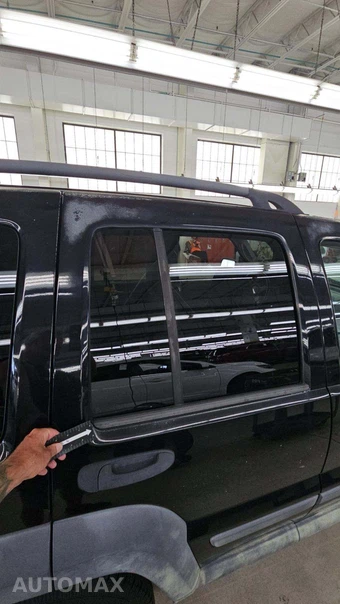 2005 Jeep Liberty Sport – miniatura 30