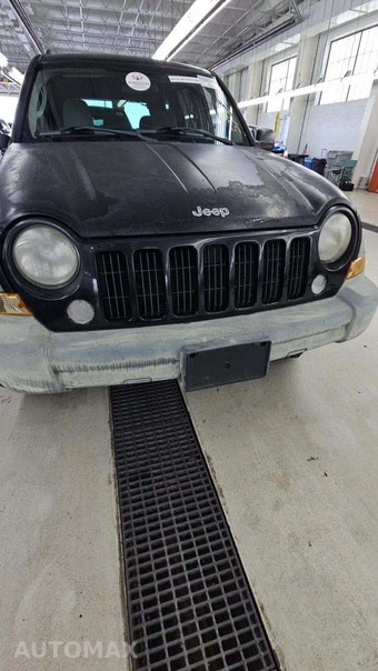 2005 Jeep Liberty Sport – miniatura 34