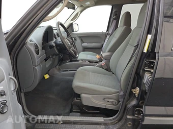 2005 Jeep Liberty Sport – miniatura 7