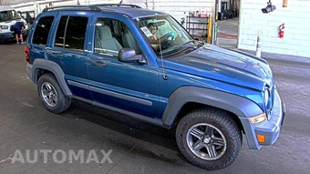 2005 Jeep Liberty Sport - miniatura 3