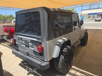 2005 Jeep Wrangler Unlimited – miniatura 4