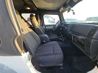 2005 Jeep Wrangler X – miniatura 8