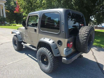 2005 Jeep Wrangler X - miniatura 2