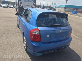 2005 Kia Spectra5 Hatchback – miniatura 2