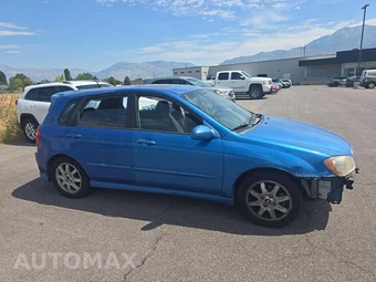 2005 Kia Spectra5 Hatchback – miniatura 4