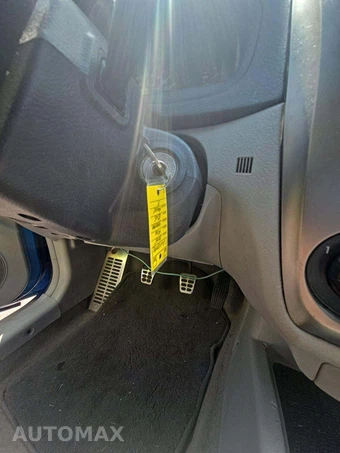 2005 Kia Spectra5 Hatchback – miniatura 8