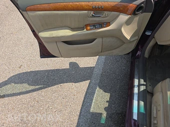 2005 Lexus LS 430 - miniatura 9
