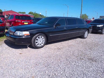 2005 Lincoln Town Car Executive w/Limousine Builders Pkg - car from the USA, Manheim Buy-Now listing at AUTOMAX