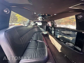 2005 Lincoln Town Car Executive w/Limousine Builders Pkg - miniatura 18