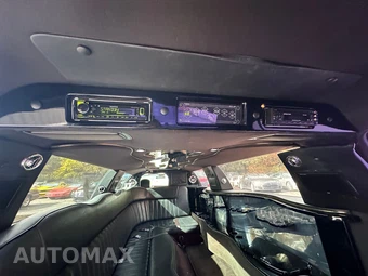 2005 Lincoln Town Car Executive w/Limousine Builders Pkg - miniatura 19