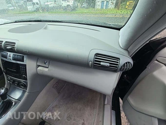 2005 Mercedes-Benz C 230 Kompressor Sedan – miniatura 19