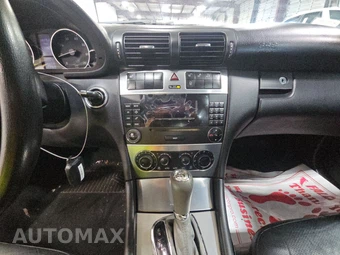 2005 Mercedes-Benz C 230 Kompressor Sedan – miniatura 11
