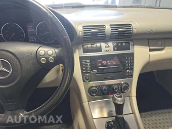 2005 Mercedes-Benz C 230 Kompressor Sedan – miniatura 10