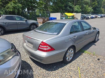 2005 Mercedes-Benz C 240 4MATIC Sedan – miniatura 3