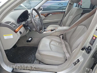 2005 Mercedes-Benz E 320 4MATIC Sedan – miniatura 7