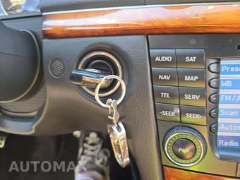 2005 Mercedes-Benz E 320 4MATIC Wagon – miniatura 8