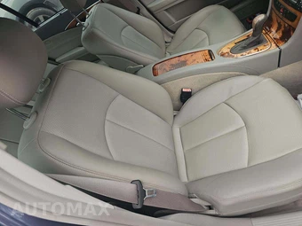 2005 Mercedes-Benz E 320 Sedan - miniatura 15