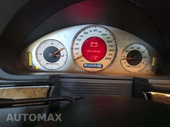 2005 Mercedes-Benz E 55 AMG Sedan - miniatura 9