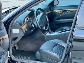 2005 Mercedes-Benz E 55 AMG Sedan - miniatura 11