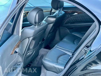 2005 Mercedes-Benz E 55 AMG Sedan - miniatura 13