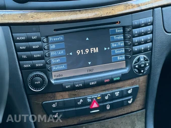 2005 Mercedes-Benz E 55 AMG Sedan - miniatura 20