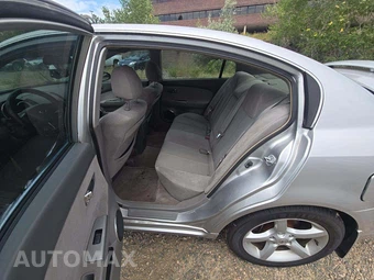 2005 Nissan Altima 3.5 SE - miniatura 10