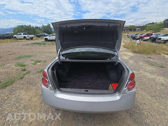 2005 Nissan Altima 3.5 SE - miniatura 11