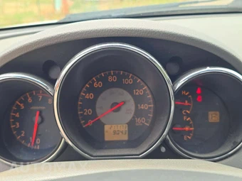2005 Nissan Altima 3.5 SE - miniatura 6
