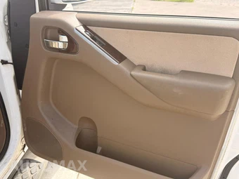 2005 Nissan Pathfinder SE - miniatura 18